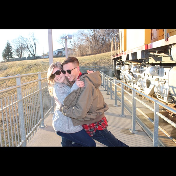 Meet your Posher- Caitlin Palmer - Picture 6 of 7